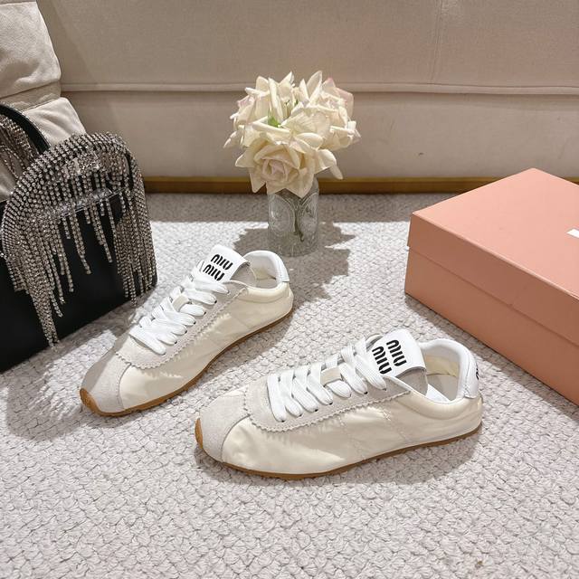 Miumiu 2025 Early Spring Runway New Arrival Agend Training Shoes, Shoe Upper Des