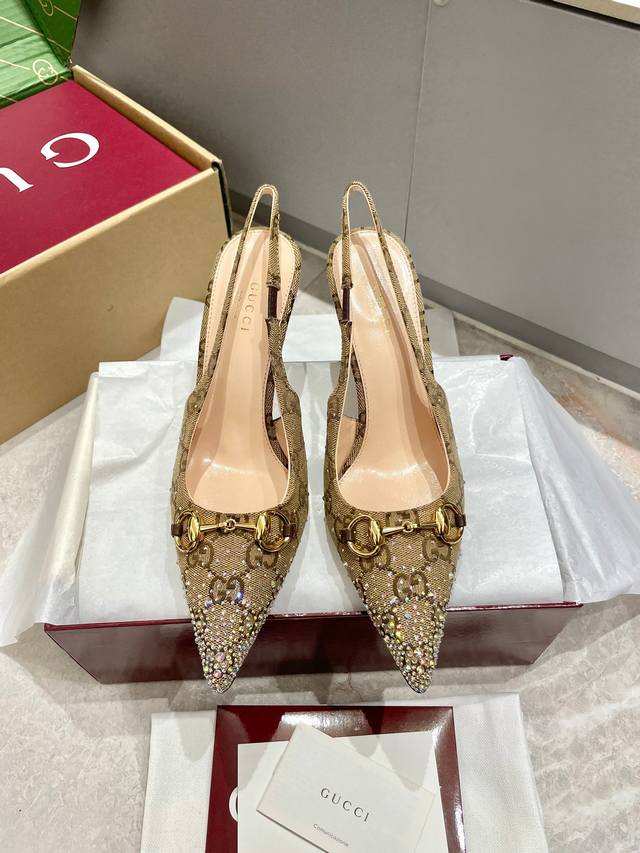 Gucci 2025 Spring/Summer New Arrival Hand-Set Crystal-Embellished Open-Toe Shoes