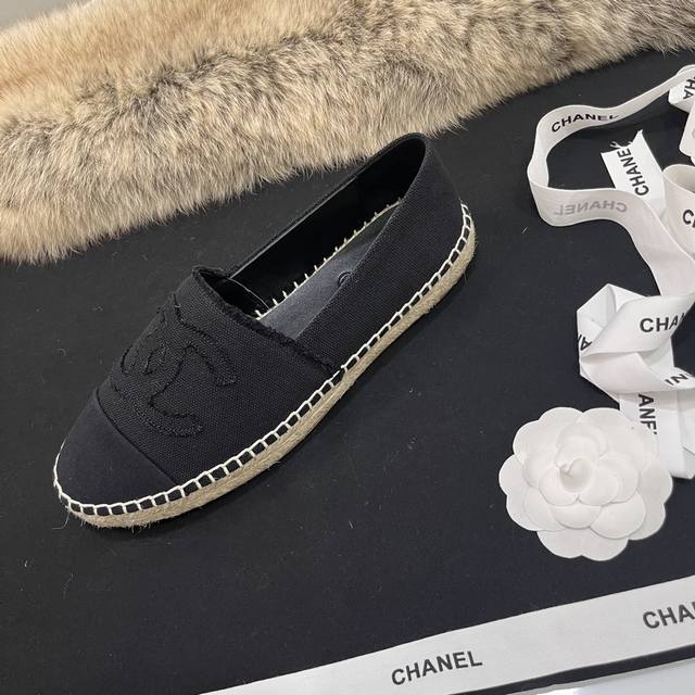 Chanel New Hemp Rope Sole Fisherman Shoes. Upper Made From Imported Canvas, Silk