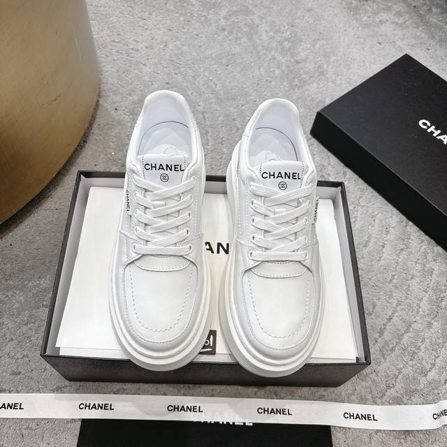Chanel25P Panda Color-Block Casual Shoes, Celebrity-Endorsed Style, Latest Runwa