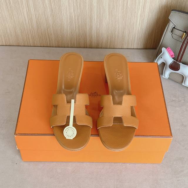 Factory Price P Hermes Oasis Sandals Series Fashionable And Versatile, Extremely