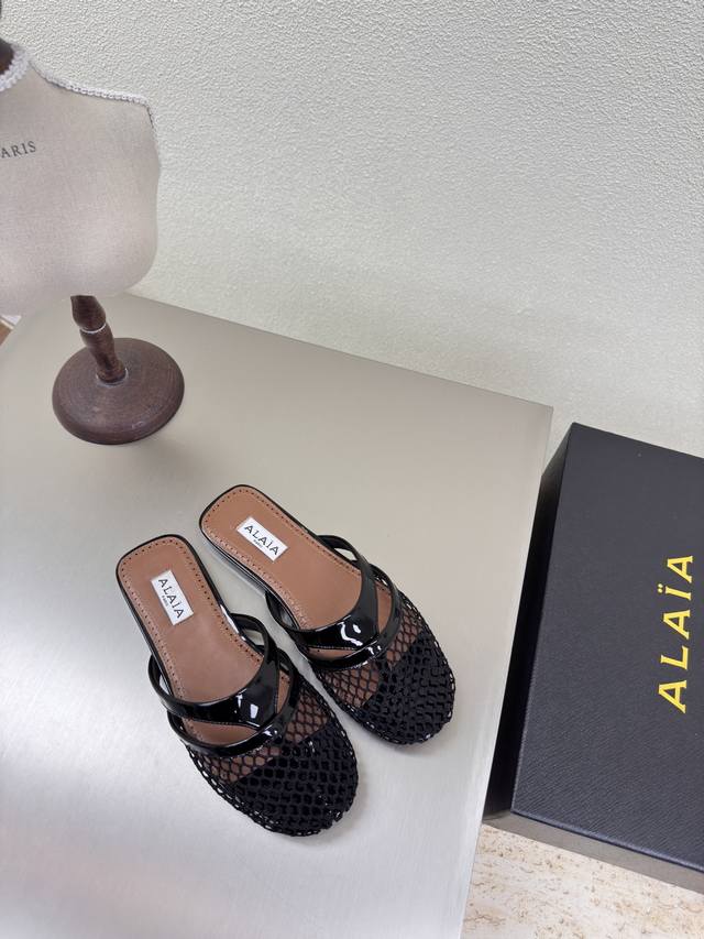 Flat Alaia Sandals From Paris Love At First Sight Black Premium Classic Flat Mes