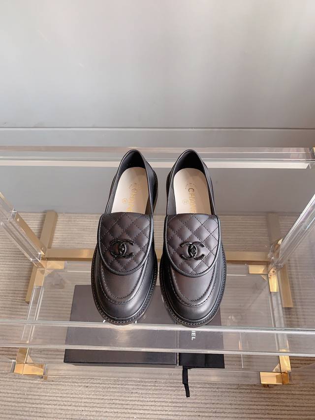 Factory Price P Chane*Classic Flip-Top Diamond-Patterned Loafer Classic Versatil
