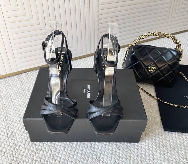 Saint Laurent*Ysl New Arrival Metal Letter Heeled Sandals Outsole: Imported Genu