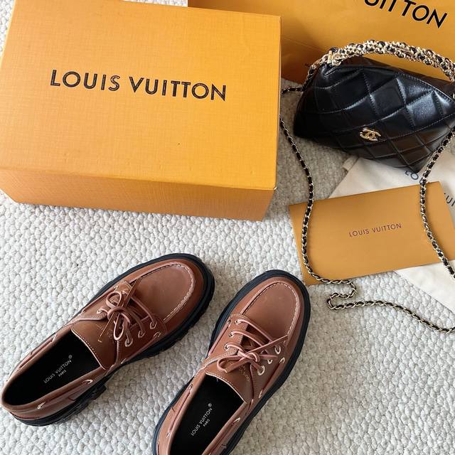 Louis Vuitton 2025 New Arrival Lace-Up Platform Loafers With Chain Relief Design