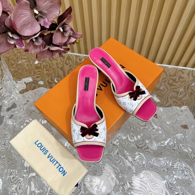 L Donkey Brand Vintage-Style Velvet Bow Cat-Heel Sandals Upper: Vintage Leather,