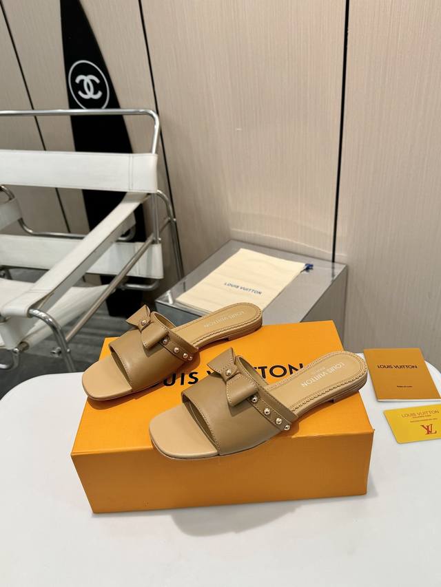 Flat-Heeled Slippers, Top-Tier Version, A Fashion Essential. Lv Louis Vuitton Hi