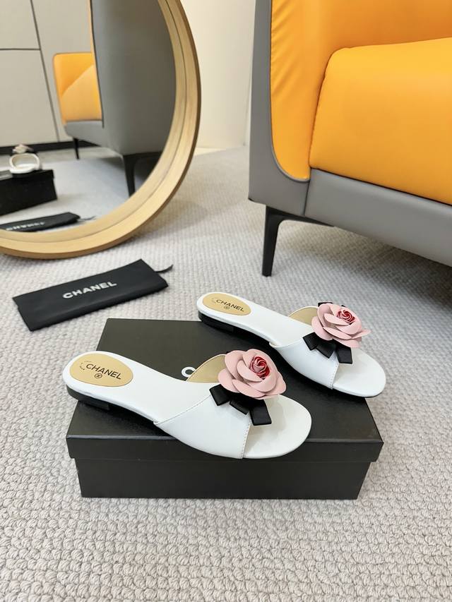 Chanel Little Chanel Ss25P Spring/Summer New Arrival Thick-Soled Camellia Slippe