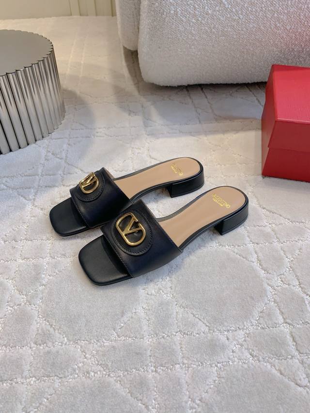 Factory Price P Valentin*New Square-Toe V-Buckle Sandals Classic V-Buckle Detail
