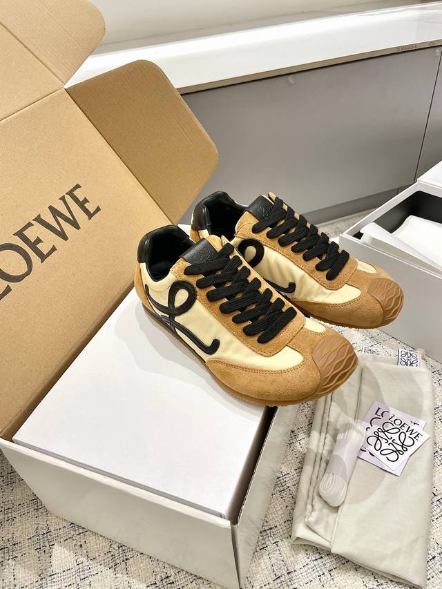 Top-Tier Loewe Loewe Latest Runway Model Ballet Runner 2.0 Couple's Edition, Bal