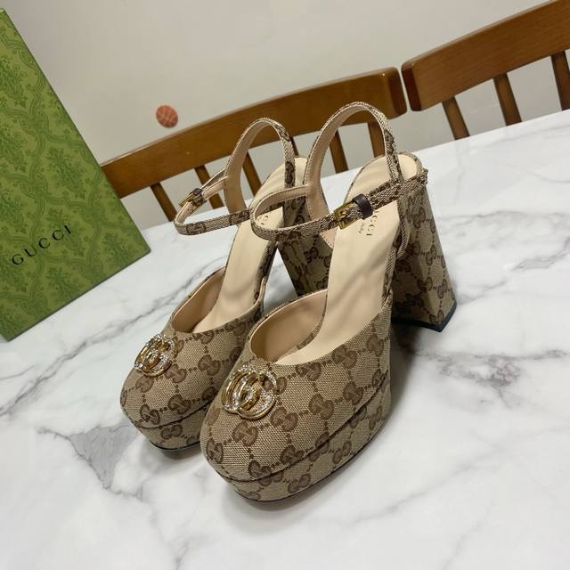 Gucci Gucci Spring/Summer Latest Bestseller Thick-Soled High-Heel Platform Sanda