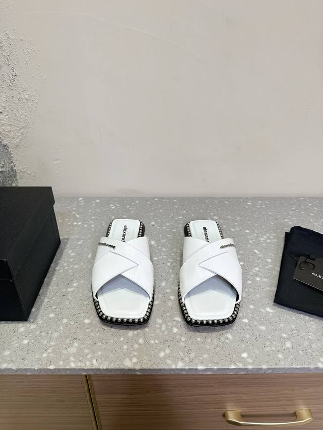 Alexanderwang 25Ss Spring/Summer New Arrival Sandals Edgy And Sophisticated, Thi