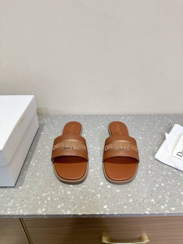 Dior Dior 25Ss Spring/Summer New Arrival D-Lane Flat Round-Toe Open-Toe Sandals