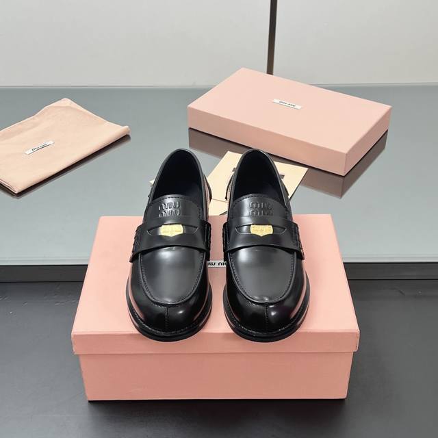 High Version Correct Oiled Edge High Version! Miu Miu 24 Autumn/Winter New Arriv