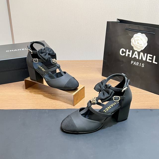 High-End Version Chanel Chanel-Style Chunky Heel Sandals With A Bow And Metal Ca