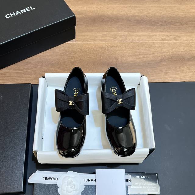 Top-Tier Version, No Price Negotiation. Chanel Fw24 Early Spring Butterfly Bow E