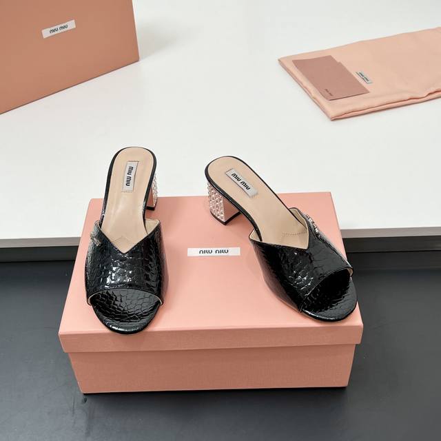 Factory P-Price Authentic High-Quality Version! Miu's 2025 Spring/Summer New Qua