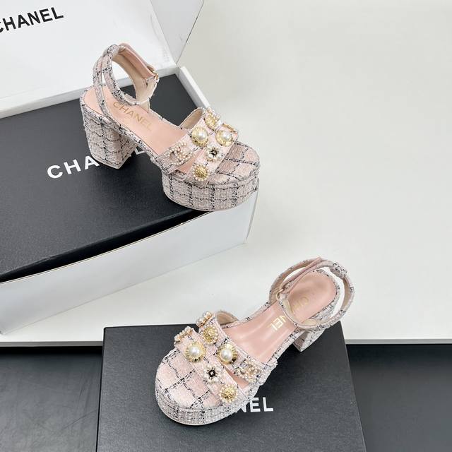 Factory Price High Version!! So Beautiful! Chanel 2025 New Arrival Thick Sole Hi
