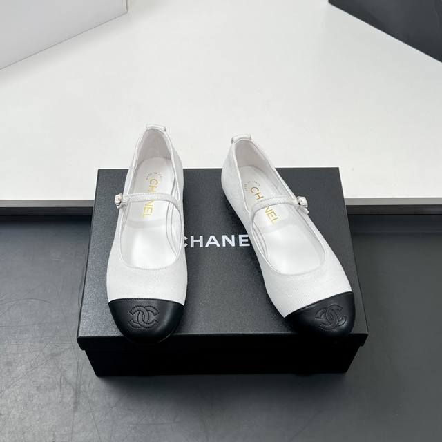 High Version Chanel 2025 New Arrival Embroidered Flat Mary Jane Shoes, Single Sh