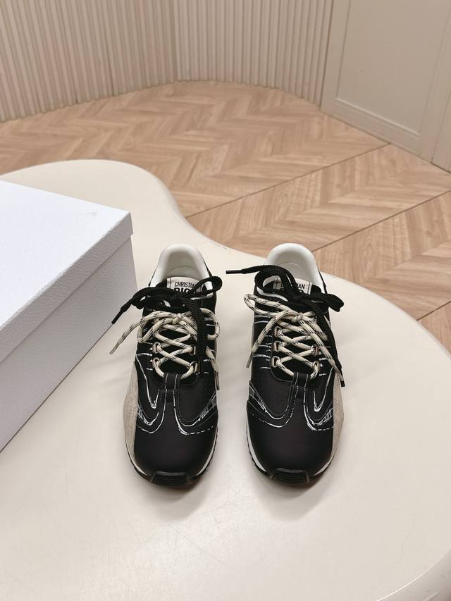 Release Dior Sketch Dior Spring/Summer Runway Sketch-Inspired Training Shoes, Fo