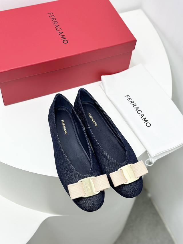Factory Price 24Ss Ferragamo New Retro-Style Flat Witch Shoes! Ferragamo's New W