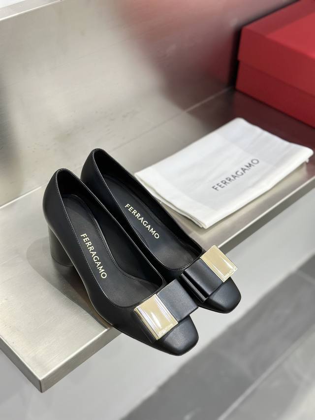 Factory Price Sf Salvatore Ferragamo Double Bow Round Heeled Pumps This Soft Nap