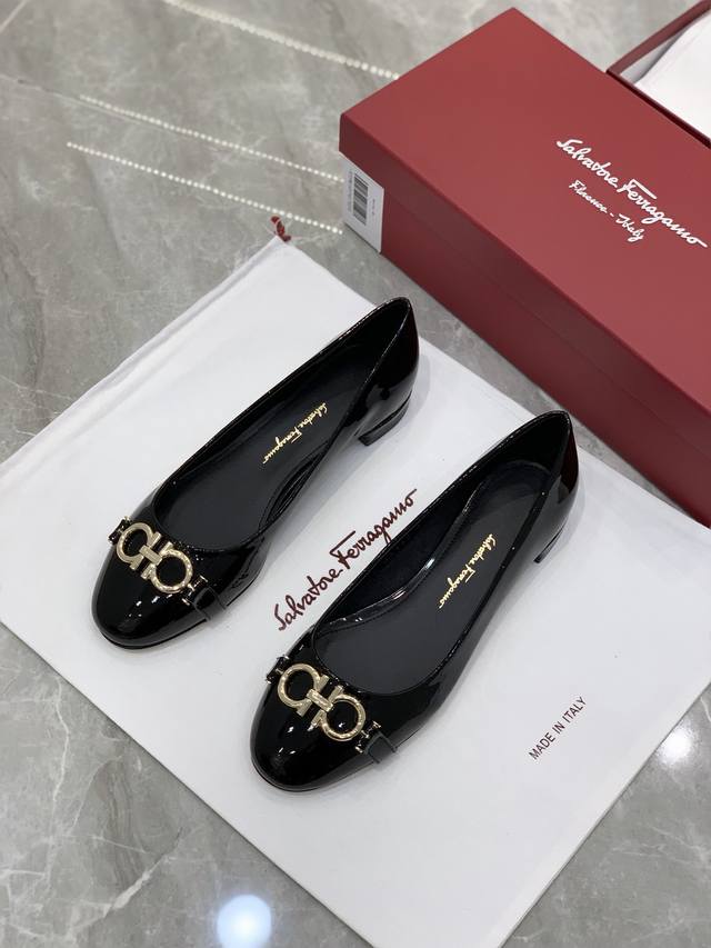 Factory Price In Stock Sf Ferraga*O Ferraga*Mou New Round-Toe Horseshoe Buckle C