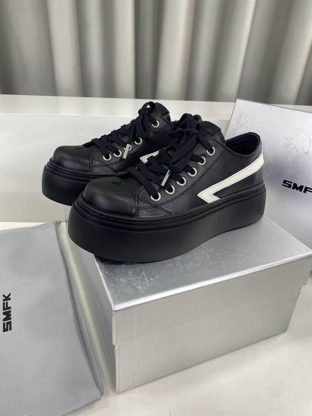 Smfk Latest Trending Cross Flower Dirty Shoes Series! Casual, Versatile Minimali