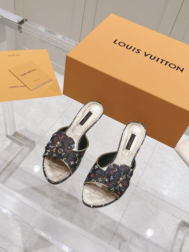 Top-Tier Version: ** Lv 2025 Early Spring Collection Denim Floral Embroidered Hi