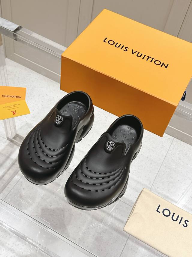 Top-Tier Version: Lv Louis Vuitton L-Brand Shark Series Perforated Shark-Inspire