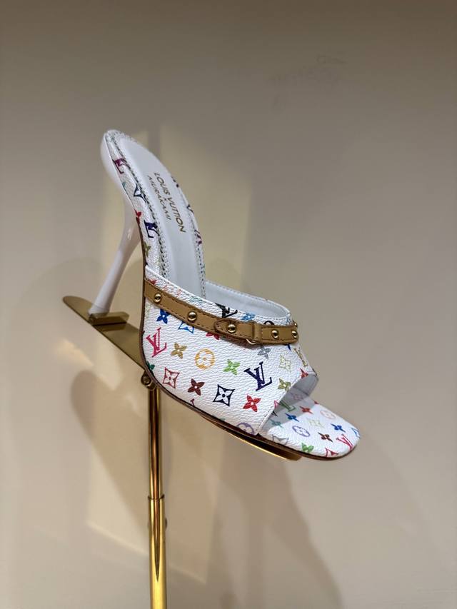Lv X Tm Louis Vuitton X Takashi Murakami Collaboration 6Am Series White Three-Co