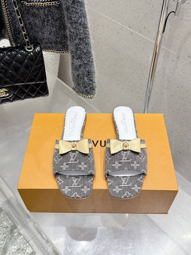 Louisvuitton 2025 Spring/Summer New Arrival Bow Heeled Flat Sandals It's Hard No
