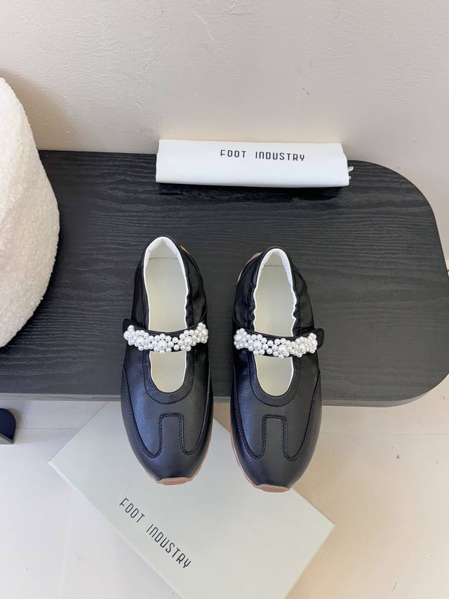 Foot Industry 25Ss Pearl Mary Jane Sneakers Seamlessly Blends The Comfort Of Ret