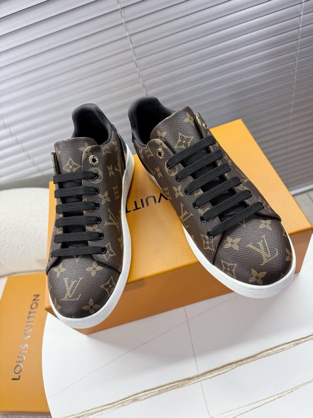 Lv~~Classic White Sneakers, Hottest New Colorway In-Store Window Bestseller,Feat