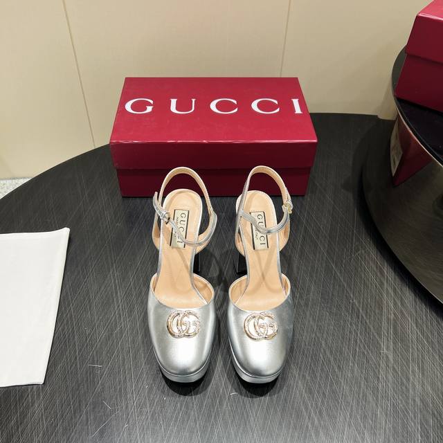 Manufactured: Exclusive Top-Tier Version G*Ucci 2025 Vs Spring/Summer Latest Tre