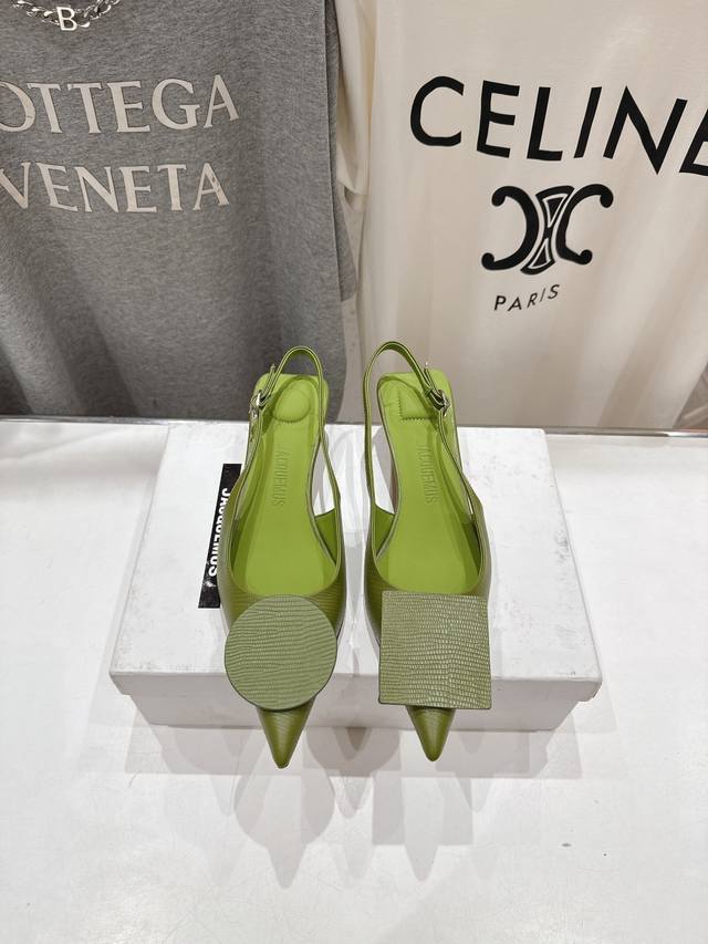High Version Available. Jacquemus 25Ss Spring/Summer Square Heeled Pointed-Toe S