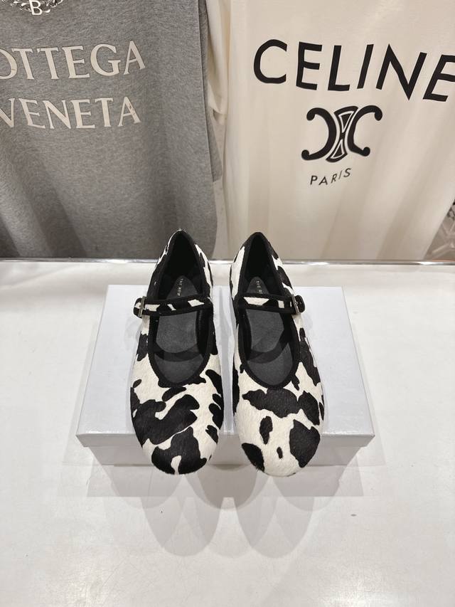 High-End Version Available. The Row 2025Ss New Arrival Bestseller Flat Mary Jane