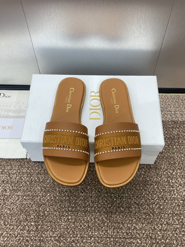 Dior Spring/Summer New Arrival Dway Flat One-Strap Pearl-Embellished Women's Sho