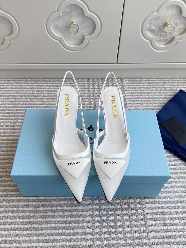 Official Website New Color Mesh Prada Runway-Inspired Triangle Logo Comma Heel P