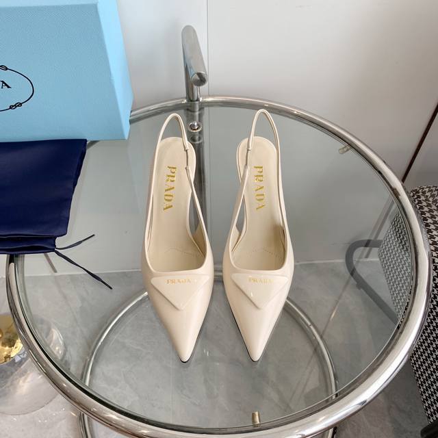 Official New Color Cross Pattern Prada Runway-Inspired Triangle Logo Comma Heel