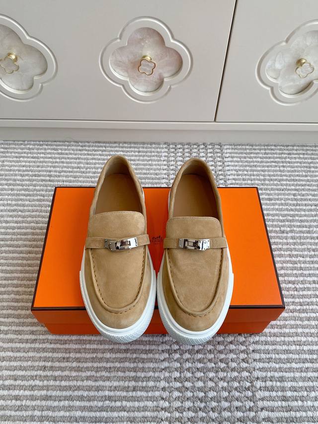 Wholesale Women's And Men's Herm