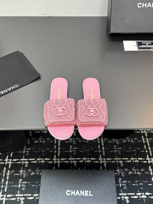 Chanel Chanel-Style Early Spring New Arrival Knitted Slippers. A Must-Have Item