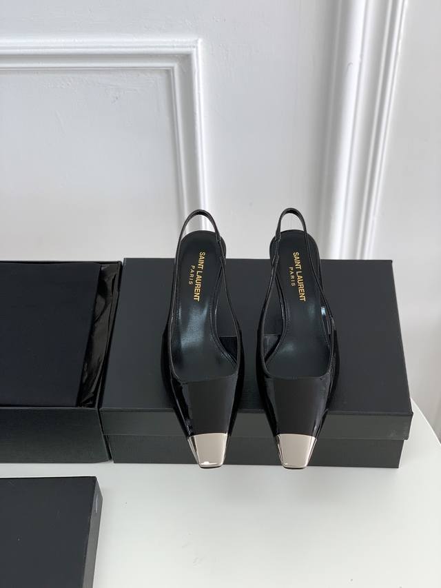 Saint Laurent*Ysl Saint Laurent Aw Rose-Inspired Metal-Toe High Heels. Upper: Im