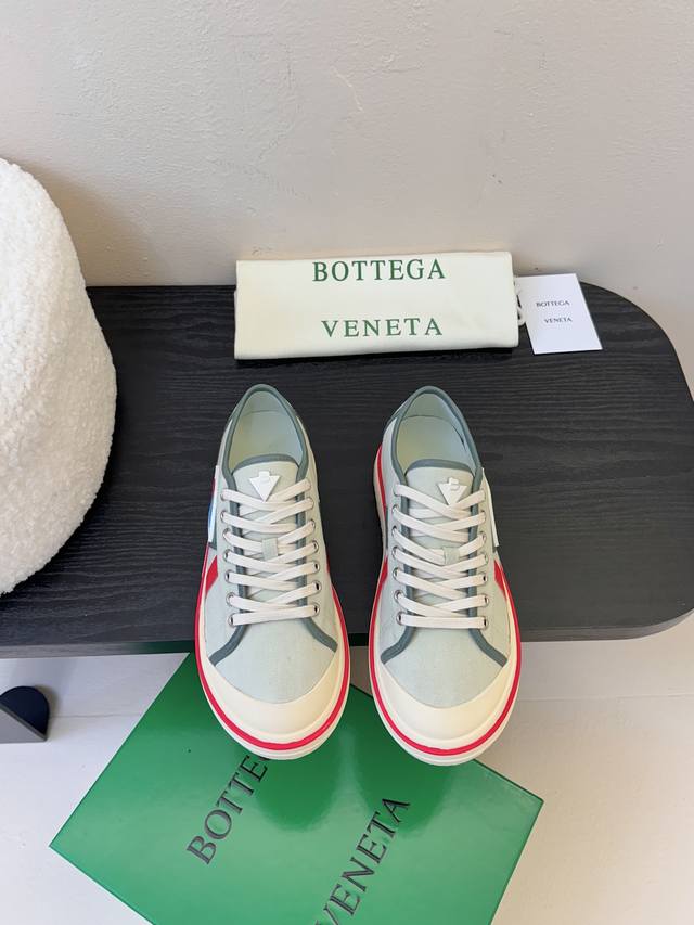 Premium Quality Botteg* Veneta Bv25Ss New Retro Eliot Sneakers Are A Hit Upon Re