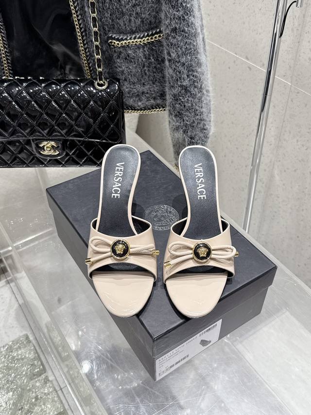 Niche Fashion Brand Versace 2025 Spring/Summer New Butterfly Bow Round-Toe Mary