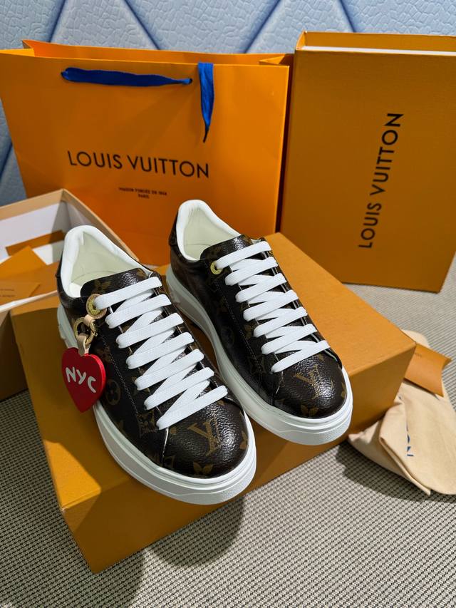 Louis Vuitton* Authentic Quality Versatile And Stylish, This New Release Is High