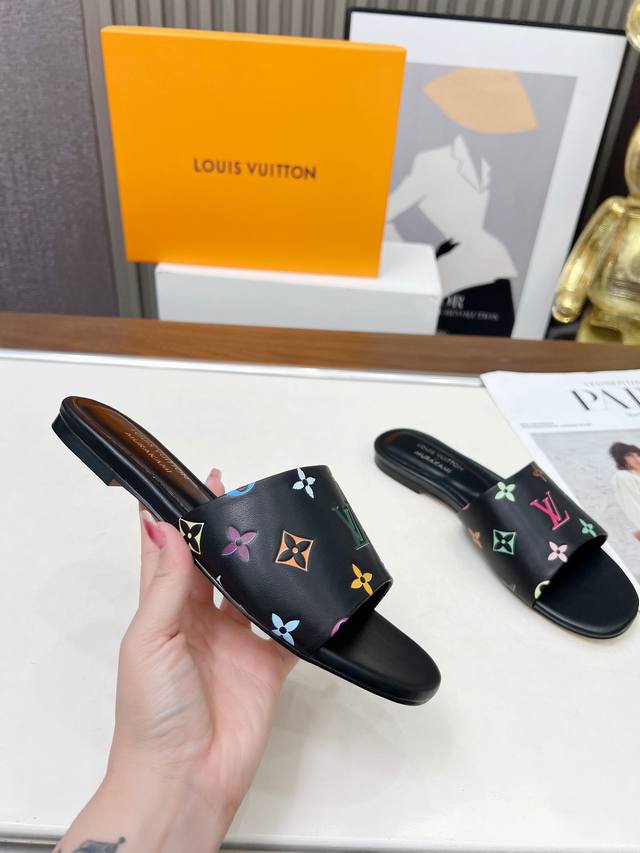 Louis Vuitton 2025 Spring/Summer New Arrival This Sandal Is Part Of The Louis Vu