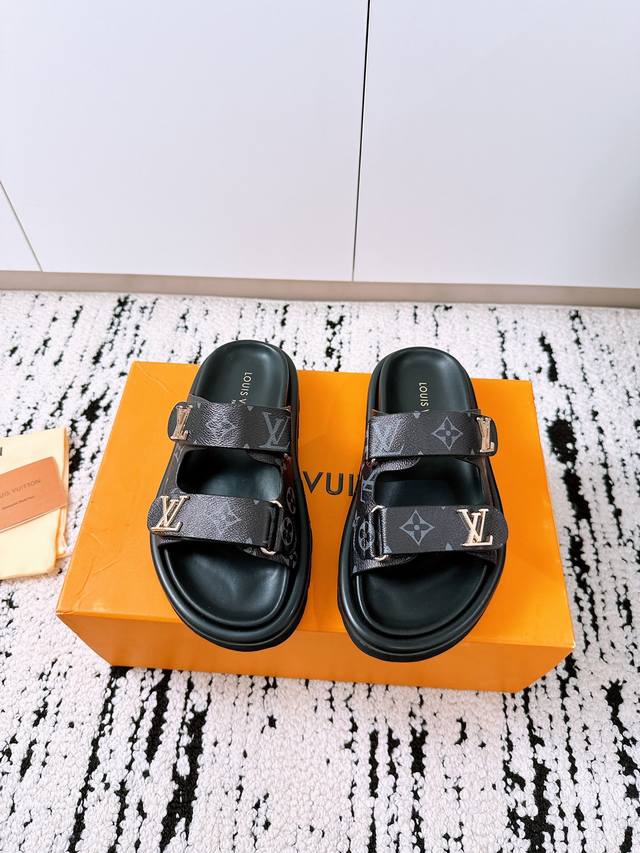 Premium Quality, Factory Direct. 1V25 A Classic Double-Thick Sole. Vacation-Styl