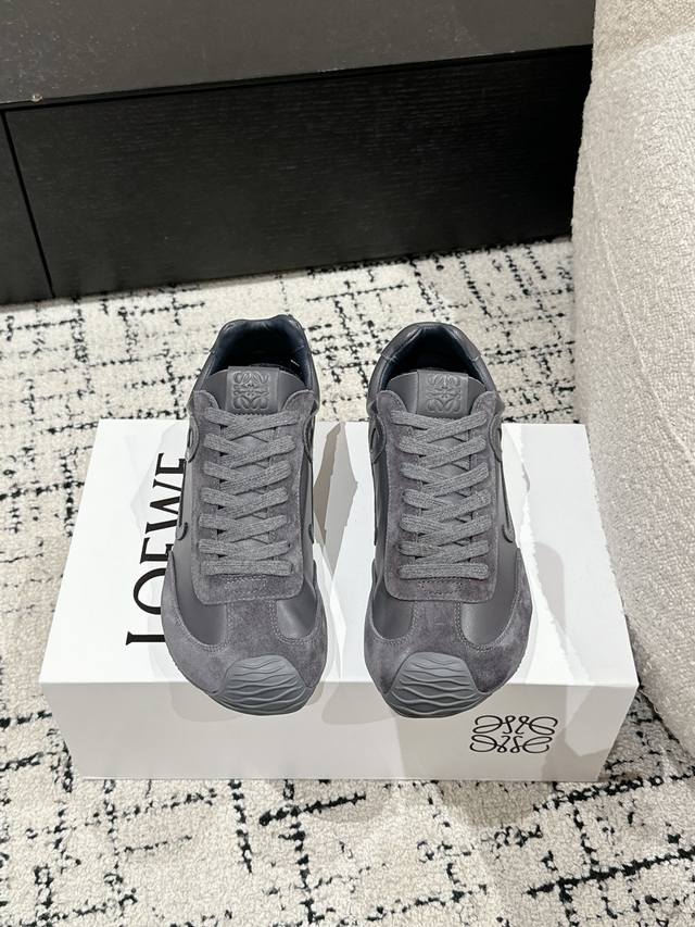 Couple's Edition Top-Tier Version Loewe 25 Latest Runway Style Ballet Runner 2.0