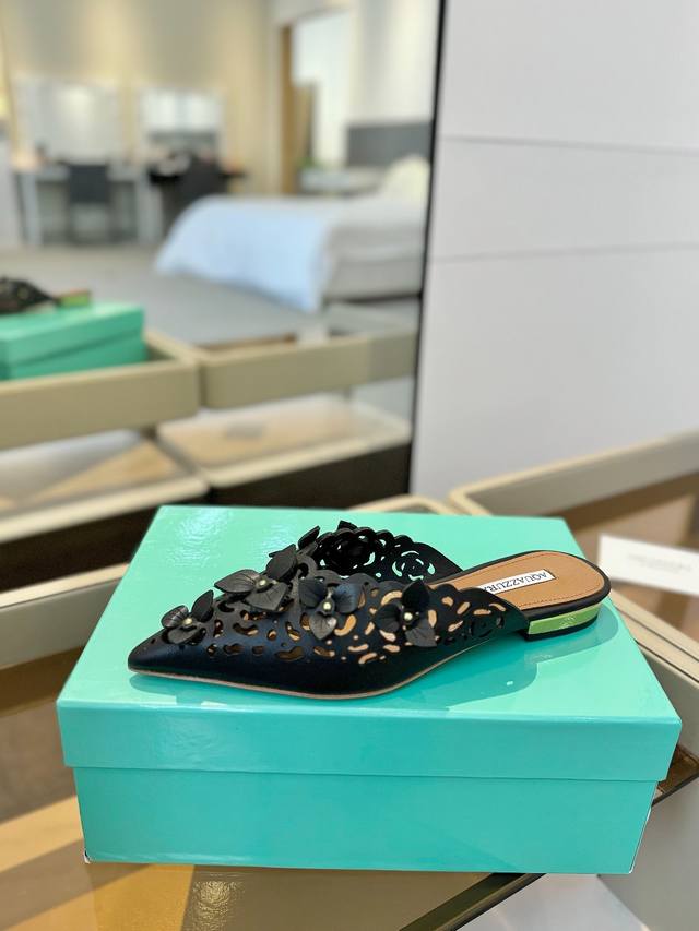 Price P: 2025 Latest Model Spring/Summer New Arrival * Pineapple New Flat Sandal